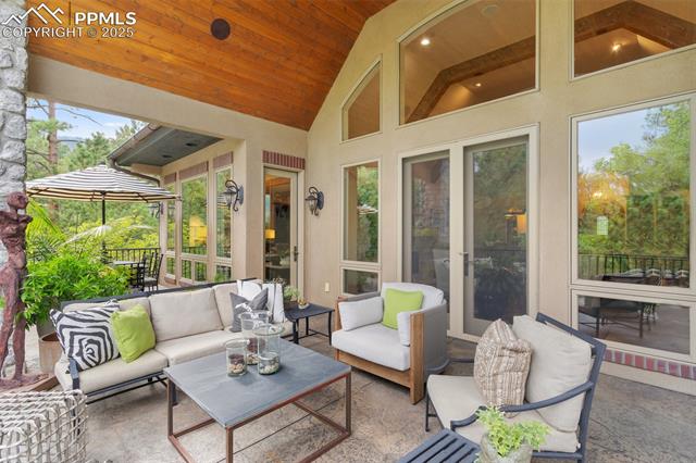 1705 Oakmoor Heights