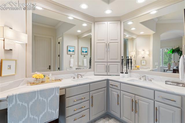 1705 Oakmoor Heights