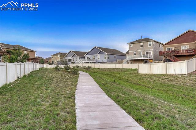 1066 Antrim Loop