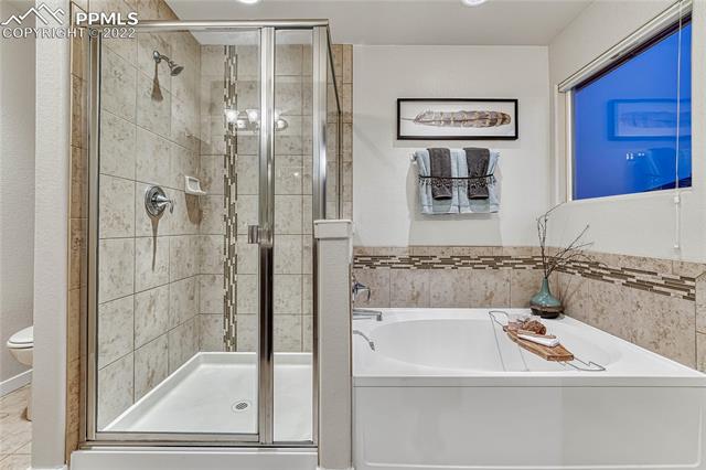 1066 Antrim Loop