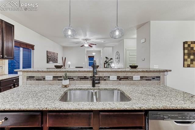 1066 Antrim Loop