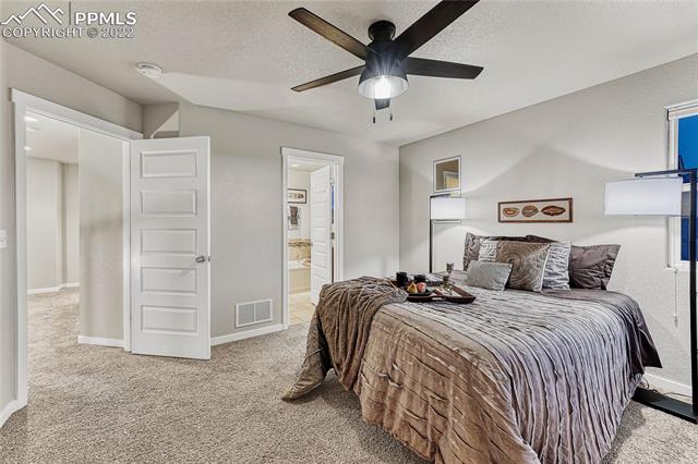 1066 Antrim Loop
