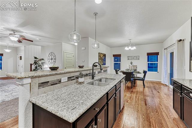 1066 Antrim Loop