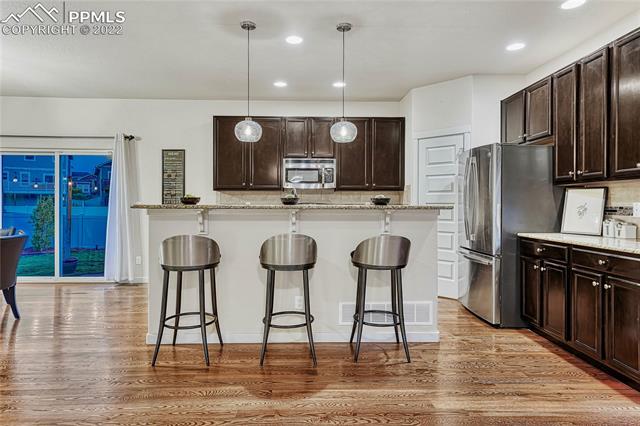 1066 Antrim Loop