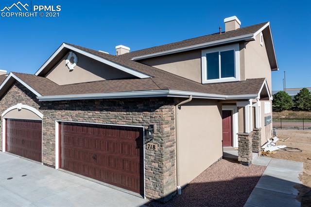 718 Thimbleberry Point