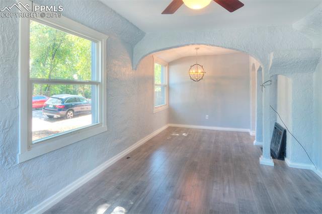 1119 E Platte Avenue