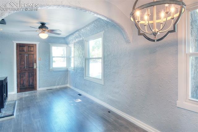 1119 E Platte Avenue