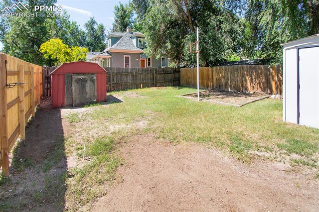 1119 E Platte Avenue