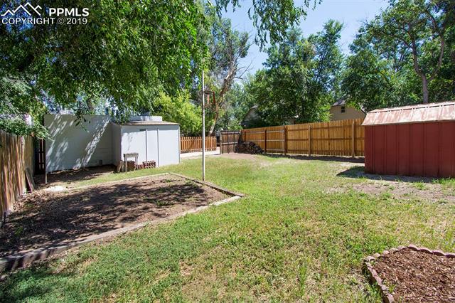 1119 E Platte Avenue