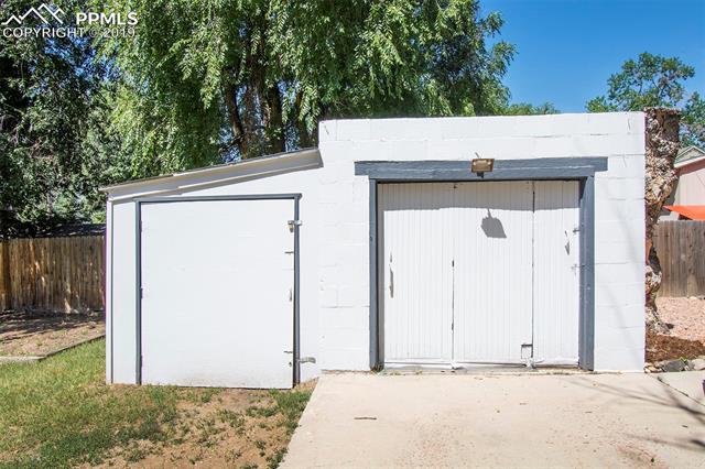 1119 E Platte Avenue