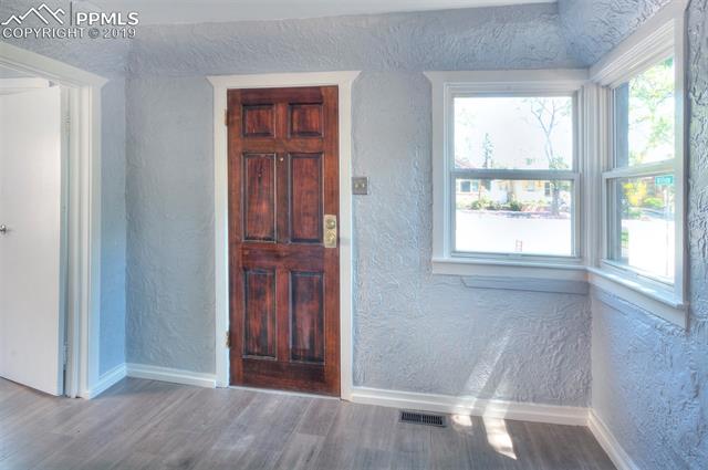 1119 E Platte Avenue