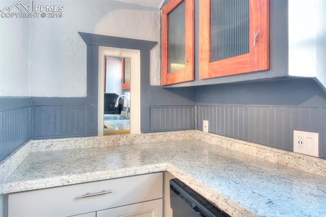 1119 E Platte Avenue