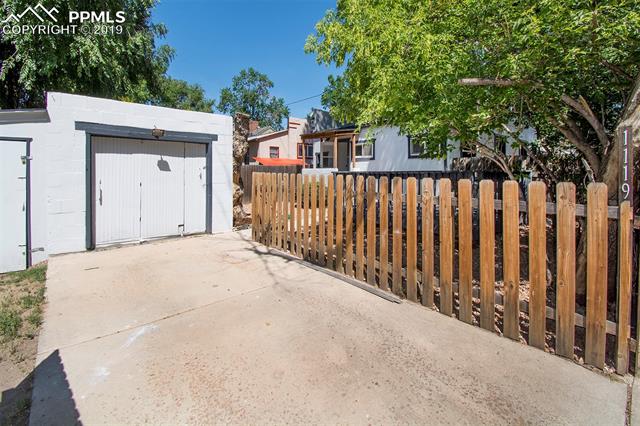 1119 E Platte Avenue