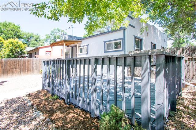 1119 E Platte Avenue