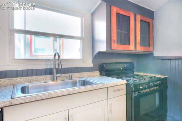 1119 E Platte Avenue