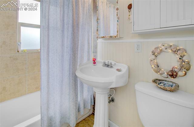 1047 Florence Avenue