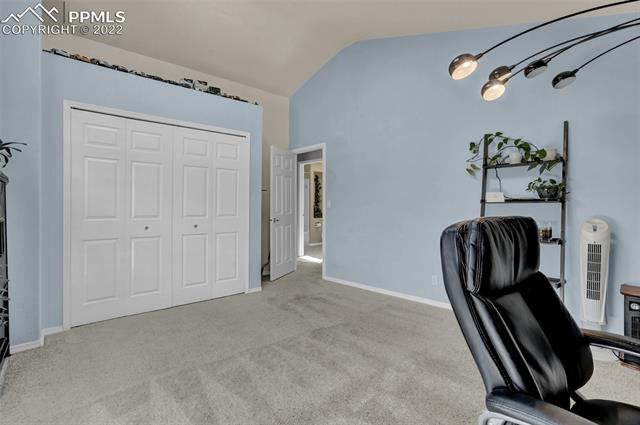 6641 Foxdale Circle