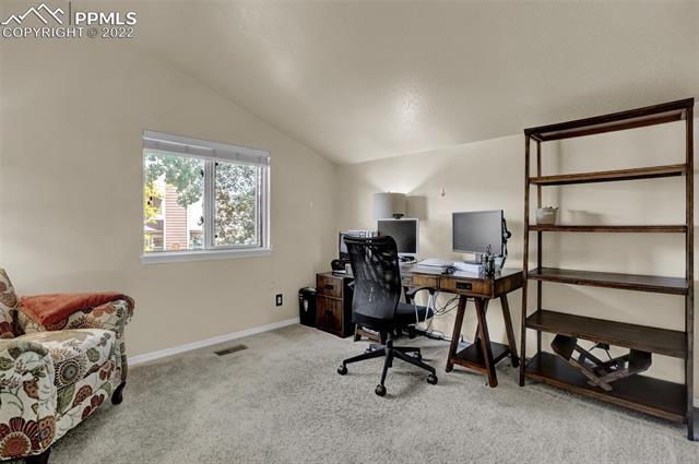 6641 Foxdale Circle