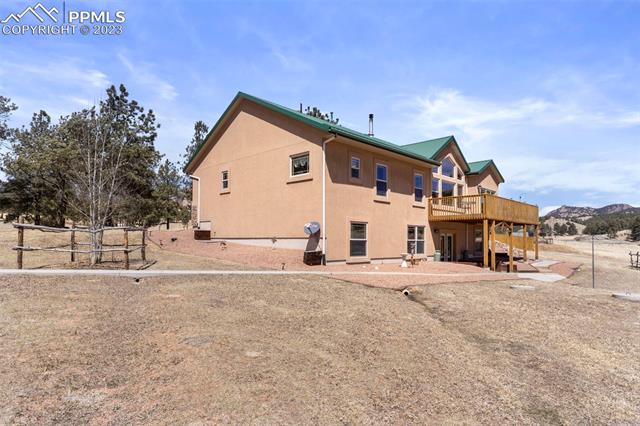 226 Surrey Lane