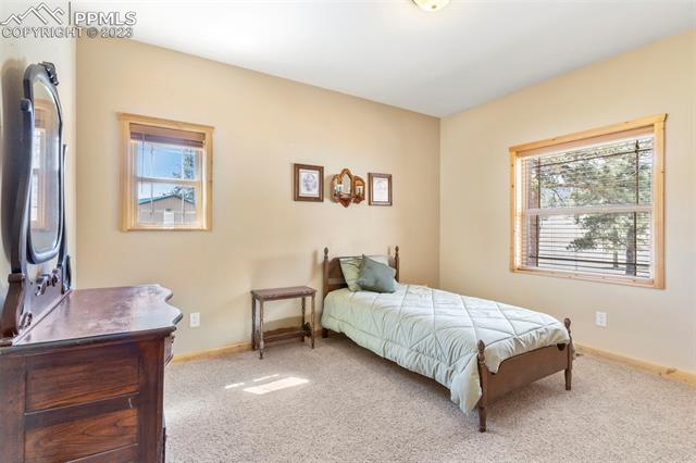 226 Surrey Lane