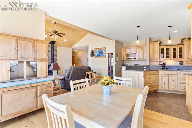 226 Surrey Lane