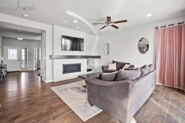 6999 Fauna Glen Drive