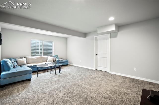 6999 Fauna Glen Drive