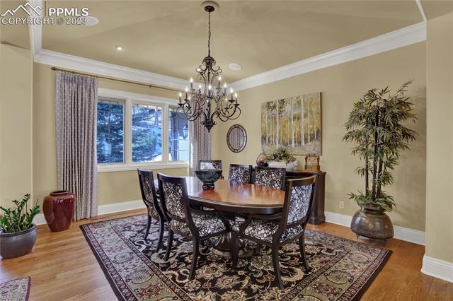 1125 High Lake View