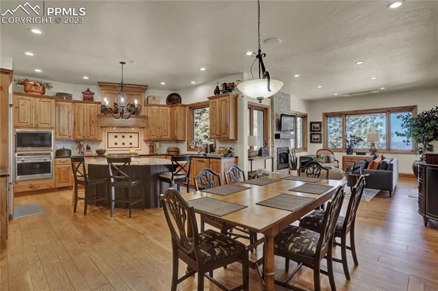 1125 High Lake View