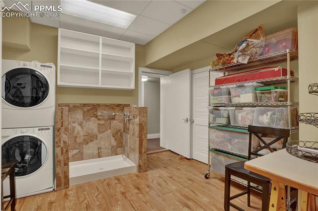 1125 High Lake View