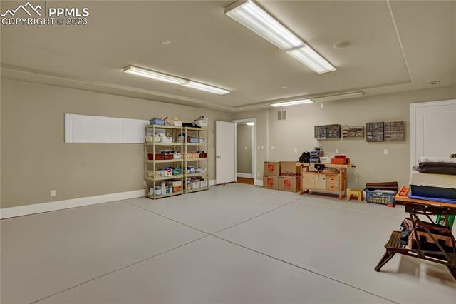 1125 High Lake View