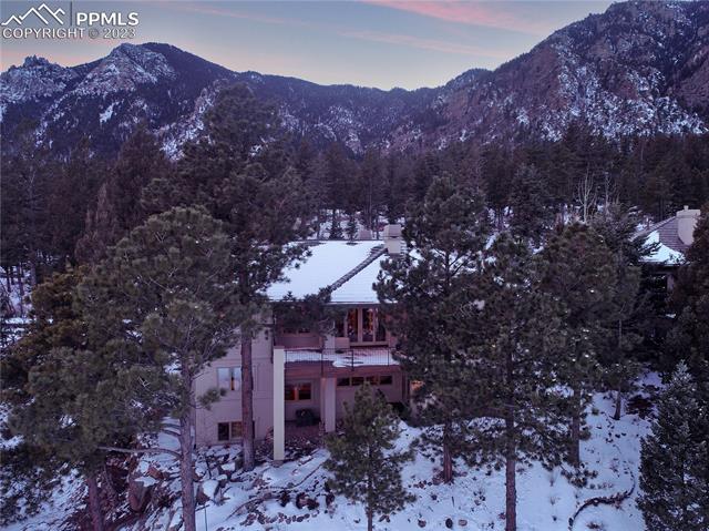 1125 High Lake View