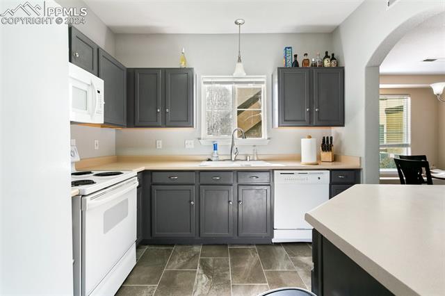 3747 Riviera Grove 102