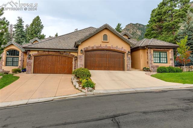 4420 Carriage House View