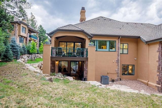 4420 Carriage House View