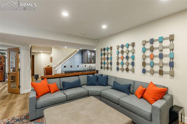 4420 Carriage House View