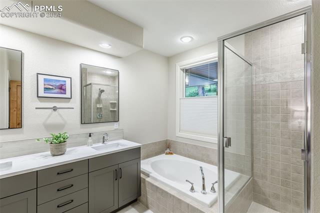 4420 Carriage House View