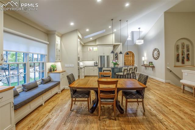 4420 Carriage House View