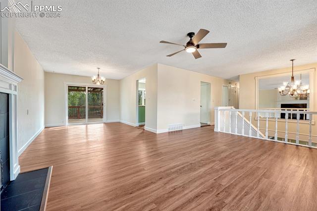 5527 Constitution Court