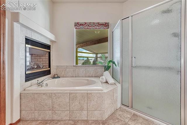 8641 Roaring Fork Drive