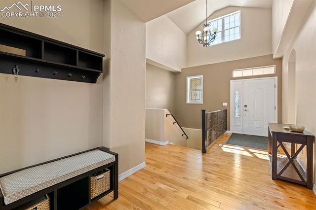 2492 Pine Valley View