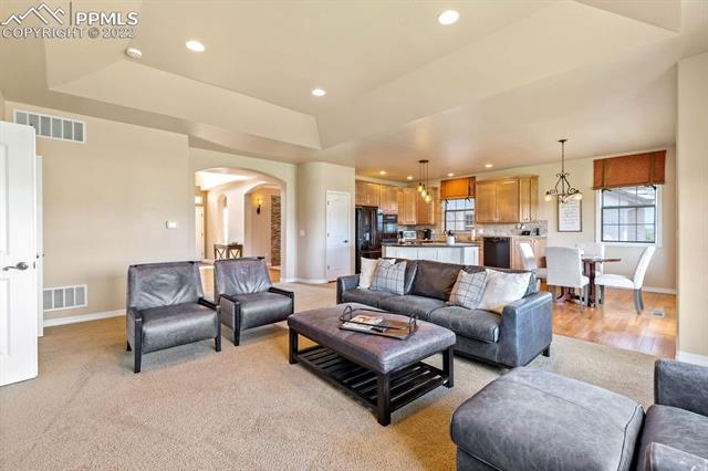 2492 Pine Valley View