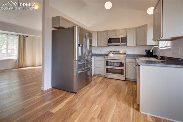 893 Bromefield Drive