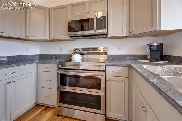 893 Bromefield Drive