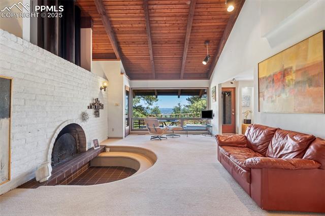 625 Vista Grande Drive