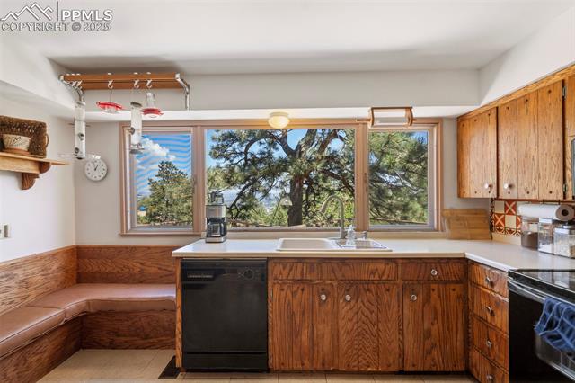 625 Vista Grande Drive