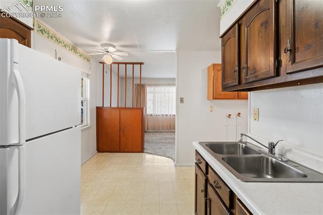 1916 S Institute Avenue