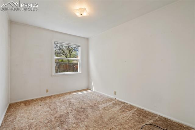 1916 S Institute Avenue