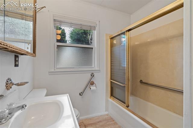 1916 S Institute Avenue