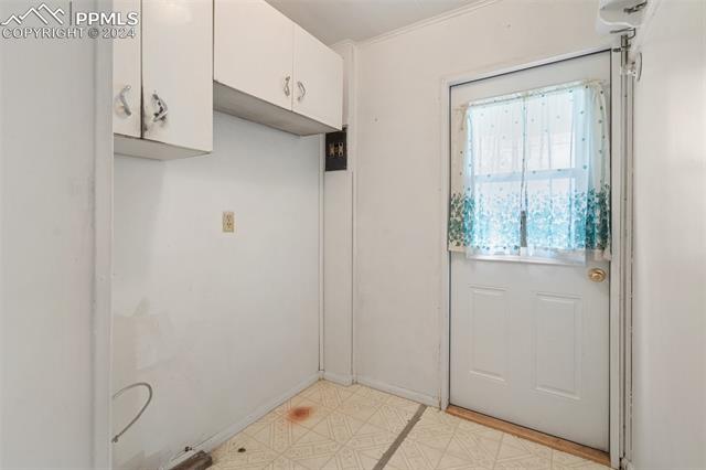 1916 S Institute Avenue